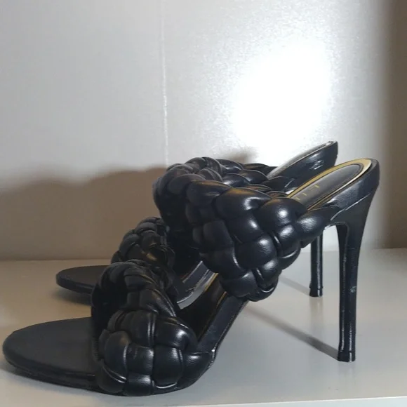 LILIANA HEELS - Picture 5 of 12
